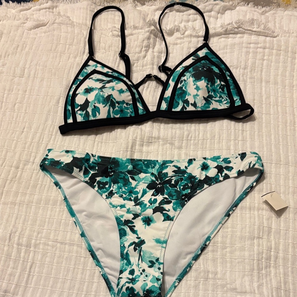 Junior Floral Teal & Black Bikini Set size XXL. NWT